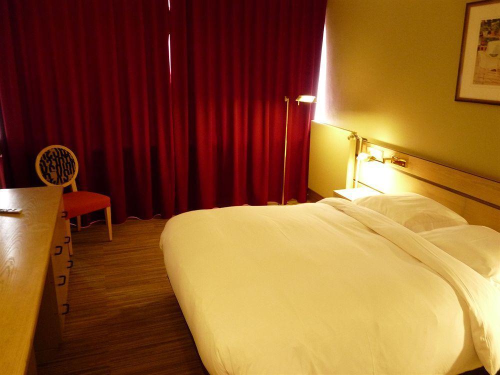 Hotel Olivier Штрассен Экстерьер фото