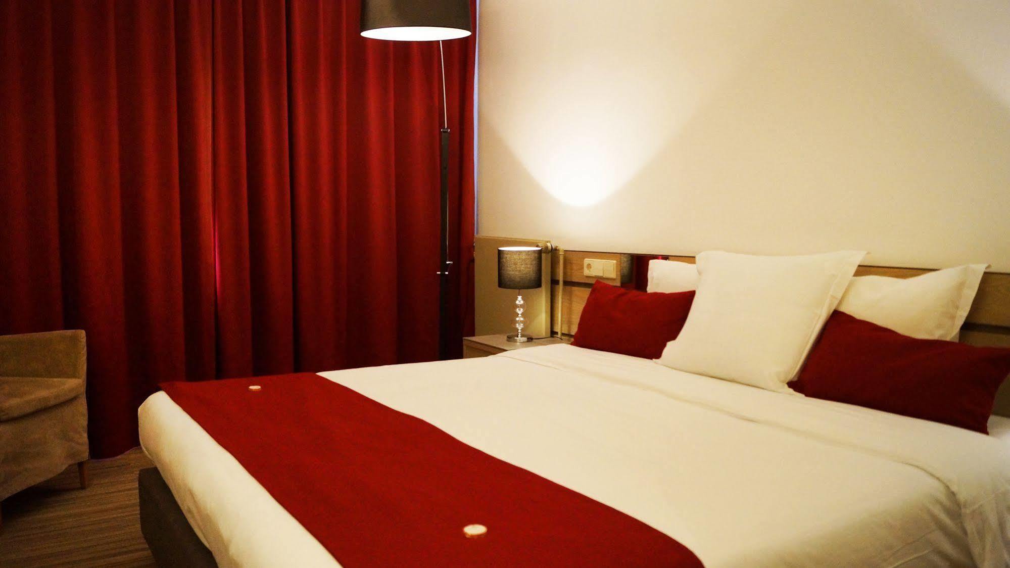 Hotel Olivier Штрассен Экстерьер фото